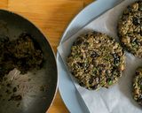 A picture of step 5 of Fun'ky' Pesto Burger.