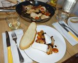 Foto del paso 13 de la receta: Pechuga de pavo con vino blanco, pasas y uva