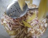 A picture of step 2 of Aloo and hari piyaz ki sabzi.