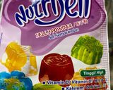 Foto langkah ke 1 dari resep Nutrijell Rasa Anggur.