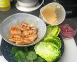 Foto del paso 5 de la receta: Saam de alita, menta, mahonesa de kimchi, salsa siracha y sweet chili (V.2)
