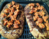 Foto del paso 4 de la receta: Focaccia con cebolla caramelizada y chistorra