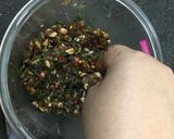 A picture of step 5 of Crunchy paan balls.