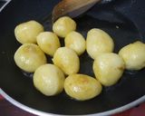 A picture of step 2 of Dum aalu.
