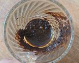 Foto del paso 8 de la receta: Qahwa ☕ Café arábigo con especias: cardamomo, azafrán y clavo de olor ☕