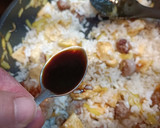 Foto del paso 4 de la receta: Arroz con salchichas y tortilla