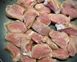 Foto del paso 1 de la receta: Solomillo al teriyaki y cognac con patatas