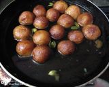 A picture of step 7 of Semolina Gulab Jamun.