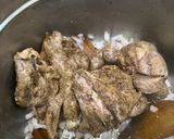 صورة لخطوة 2 من وصفة عيش حساوي باللحم والكوسا