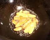 A picture of step 4 of Taiwanese Sesame Oil Chicken Soup.