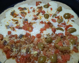 Foto del paso 6 de la receta: Pizza sencilla (1) con amigos