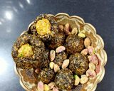 તલ પિસ્તા લાડુ રેસીપી સ્ટેપ2ફોટો