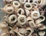 Foto langkah ke 1 dari resep Cumi Kentang Di Cabein.
