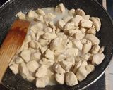 Foto del paso 3 de la receta: Pollo adobado con papas y zanahoria