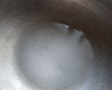 A picture of step 2 of Potato sabudana chakri.