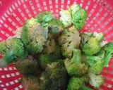 Foto del paso 1 de la receta: Ensalada de Brócoli tomate y huevo