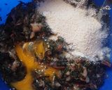 Foto del paso 2 de la receta: Hamburguesas de pollo y hojas de remolacha!!