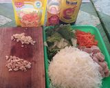 Foto langkah ke 1 dari resep Tumis Bihun Ala Mama Pooh.