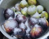 Une image de l'étape 2 de Confiture des figues vertes et noires.
