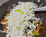A picture of step 2 of Spring roll wrapper.