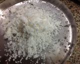 A picture of step 4 of Goan style prawn curry.