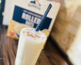 A picture of step 3 of Banana milkshake.