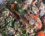 Foto langkah ke 6 dari resep Pindang tumis pedas kering.