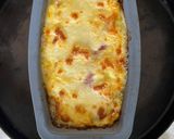 Foto del paso 4 de la receta: Budín de zucchini, tomates, jamón y quesos