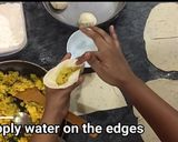 A picture of step 6 of Mini Aloo ka Samosay.