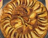 Une image de l'étape 1 de Tarte aux pommes au yaourt.