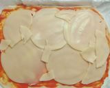 Foto del paso 3 de la receta: Pizza prosciutto con aceitunas negras