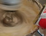 Foto langkah ke 2 dari resep Butter cream untuk hiasan tart dll.