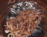 A picture of step 2 of Pot vegetable rice.