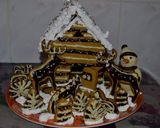 Pas rețetă Căsuța cu povești din turta dulce 6 fotografie