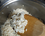 Foto del paso 7 de la receta: Kebab de pollo con arroz frito y salsa blanca sin yogur
