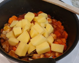 Foto del paso 4 de la receta: Estofado de cerdo con patatas y zanahorias