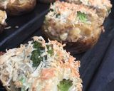 Foto langkah ke 4 dari resep Baked Potato Broccoli with cheese.