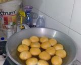 Foto langkah ke 7 dari resep DONO/Donat No kentang No Telur isi selai cokolatos.