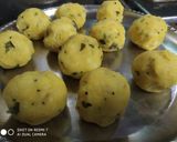 A picture of step 4 of Vada Pav Recipe.