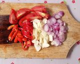 Foto langkah ke 2 dari resep Tumis terong kecap.