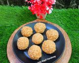 A picture of step 4 of Til Gud Laddoo.