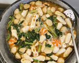 Foto langkah ke 4 dari resep Seblak frozen kuah.