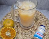Foto langkah ke 3 dari resep Es Jeruk Yakult.