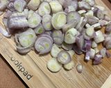 Foto del paso 1 de la receta: Salsa boloñesa con chalotas y calabaza asada