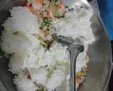รูปขั้นตอนการทำที่ 5 ของ ข้าวผัดกุ้งหมูสับ