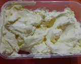 Foto langkah ke 4 dari resep Buttercream dengan mentega kuning.