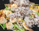 รูปขั้นตอนการทำที่ 6 ของ ข้าวผัดกุ้ง