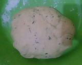 Foto langkah ke 3 dari resep Stik bawang renyah.