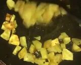 A picture of step 3 of Sweet potato vegetable sauce.