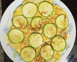 Foto del paso 3 de la receta: Tortilla rápida de calabacín y atún